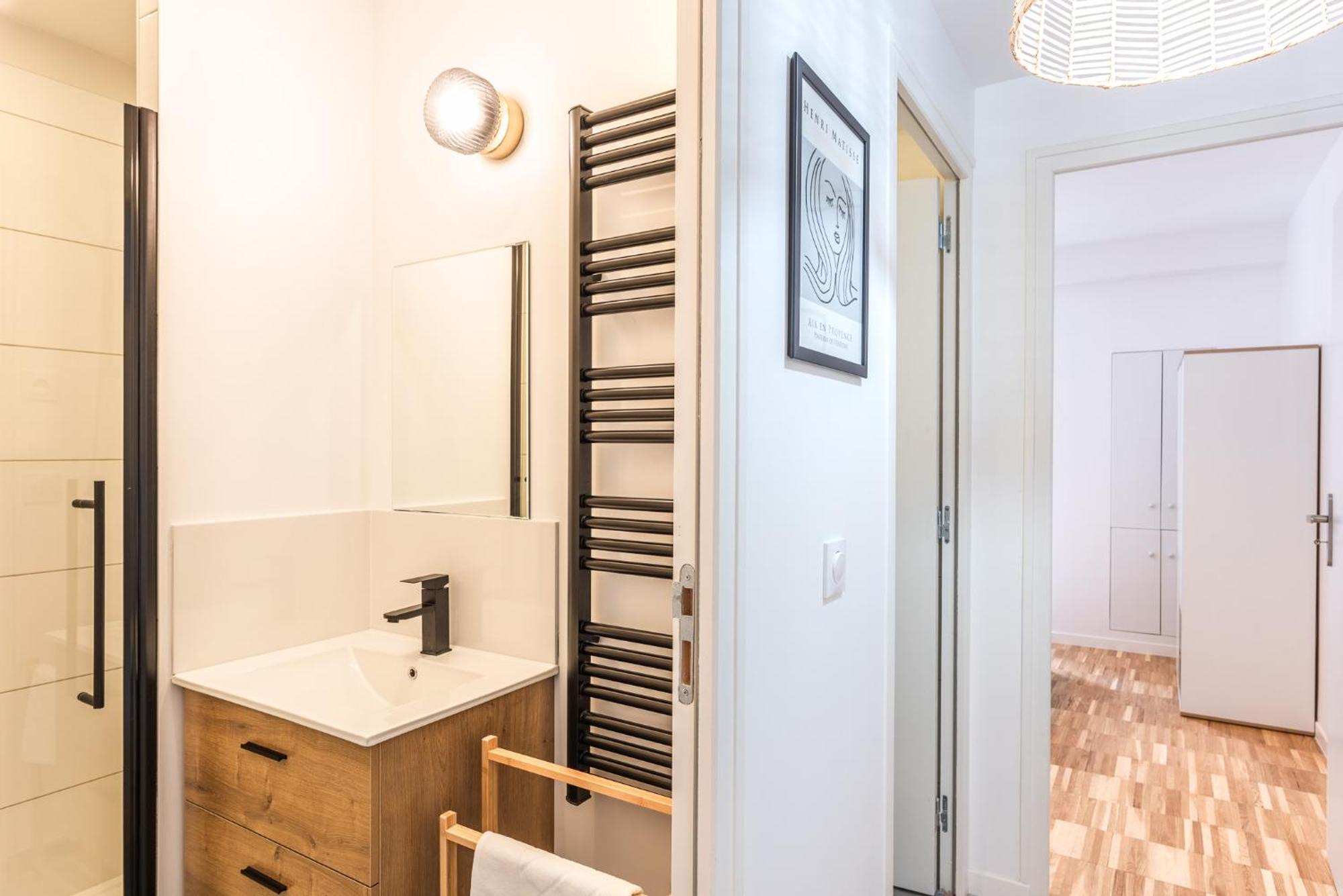 Cosy - 6 Guests - Buttes Chaumont Parc Appartement Parijs